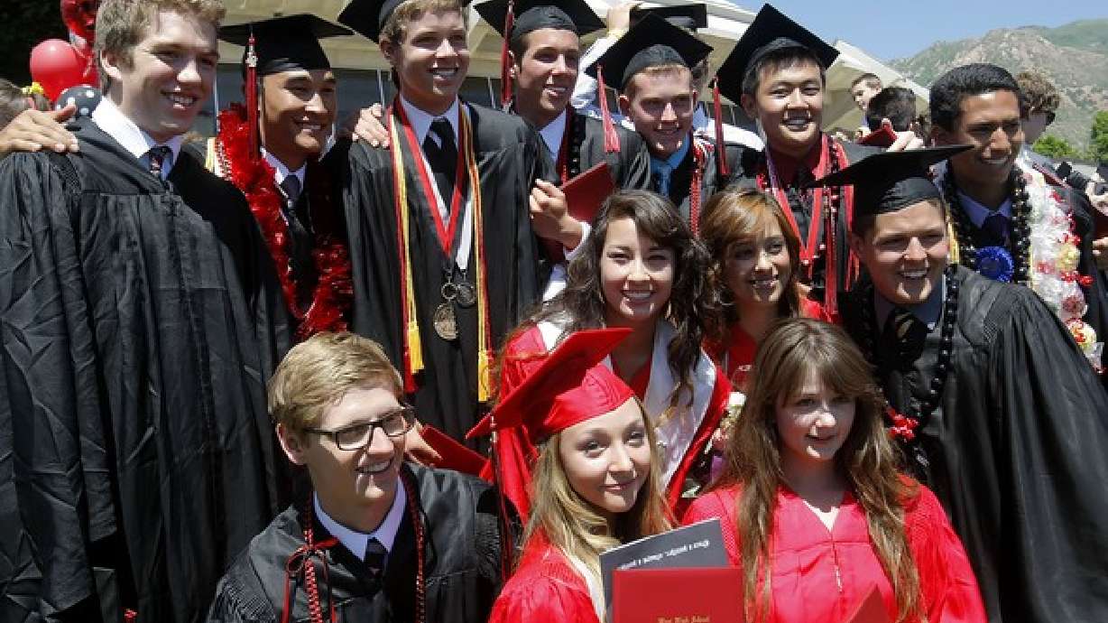 Latinos de Utah cerrando brecha educativa
