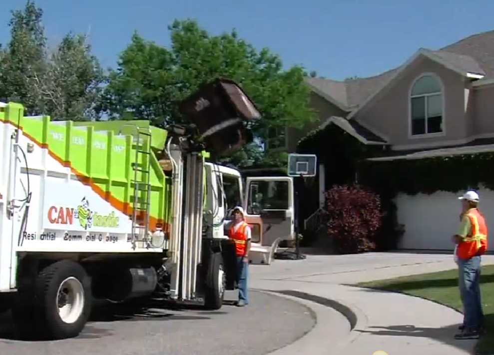 'Cantastic' smells success cleaning stinky garbage cans