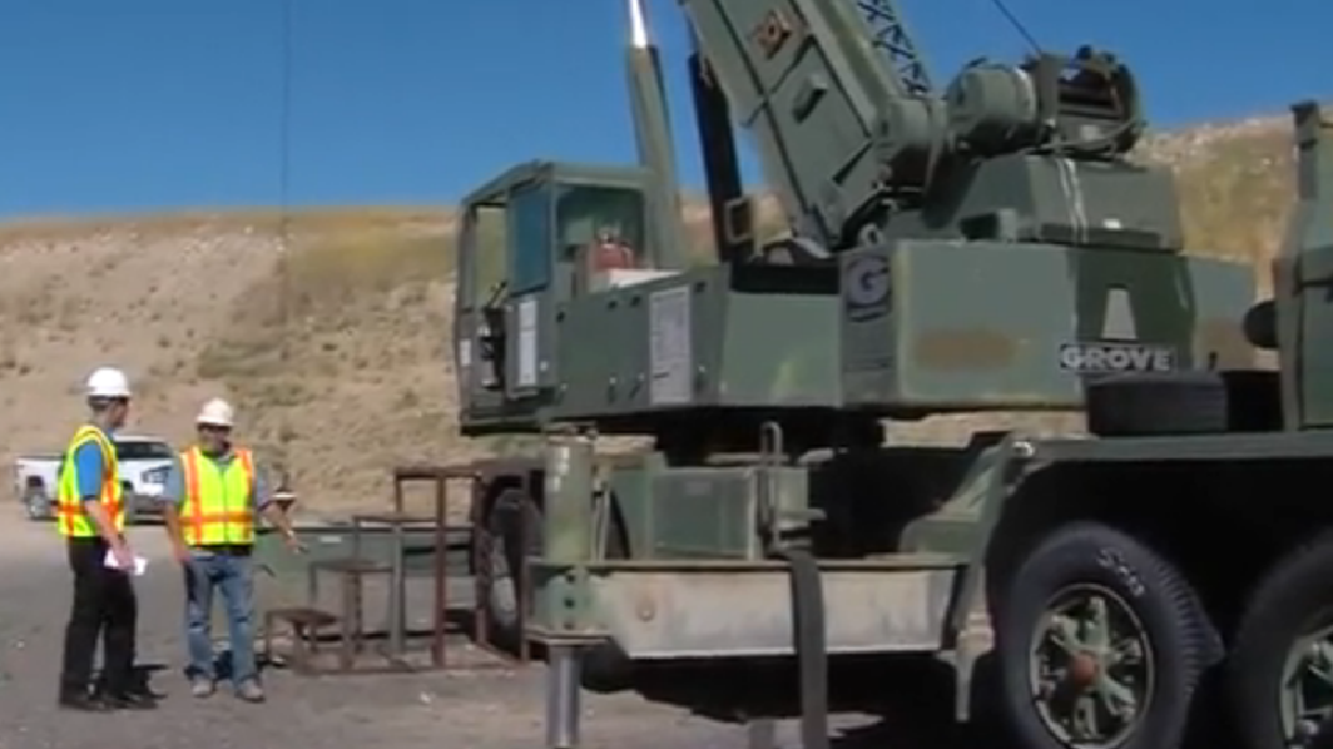 Equipment training center gives inside look at 'Workplace Safety Week'