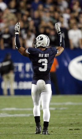 Linebackers just one of the strengths of 2013 Cougars