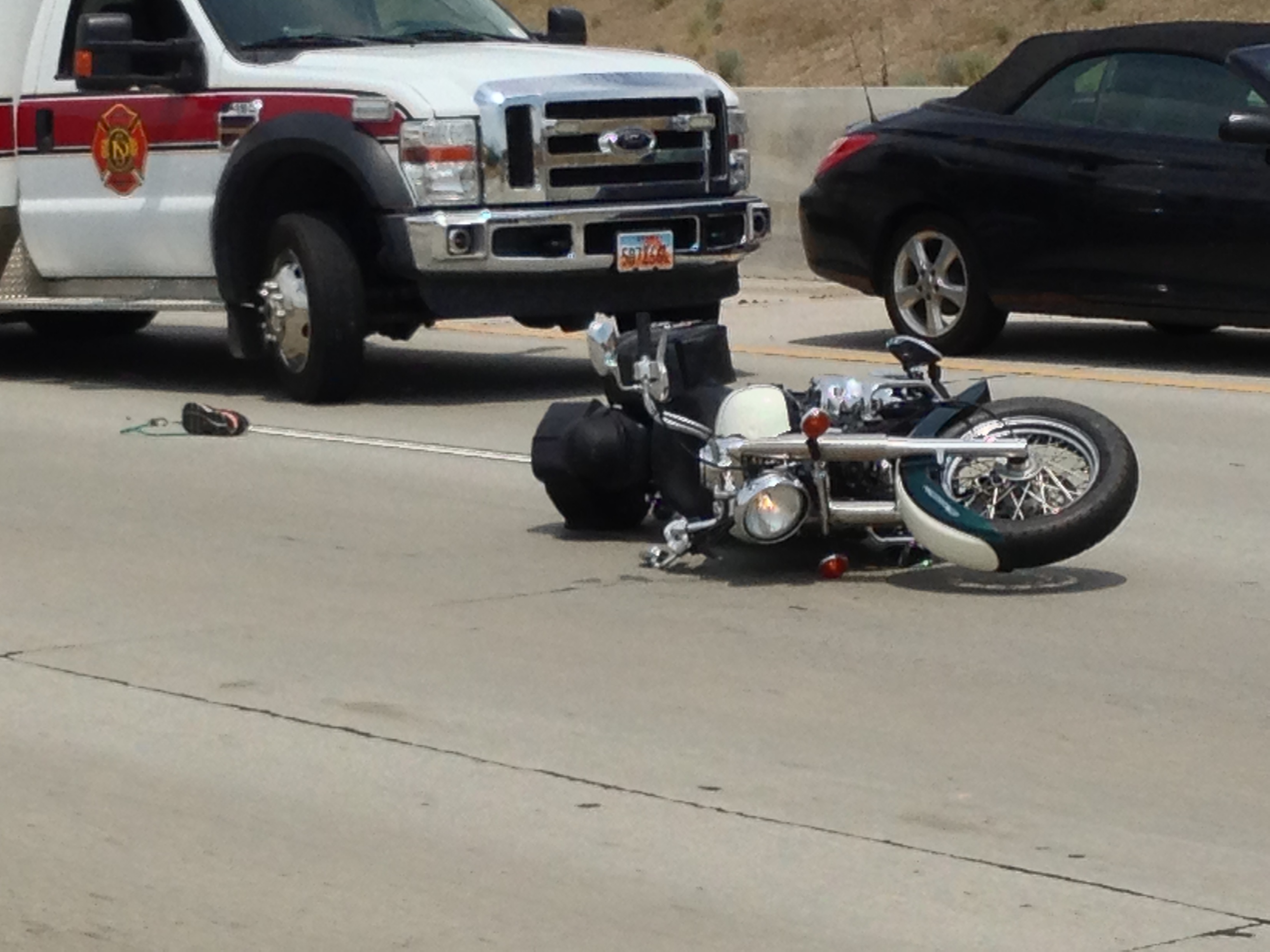 1 dead, another hospitalized in motorcycle accident