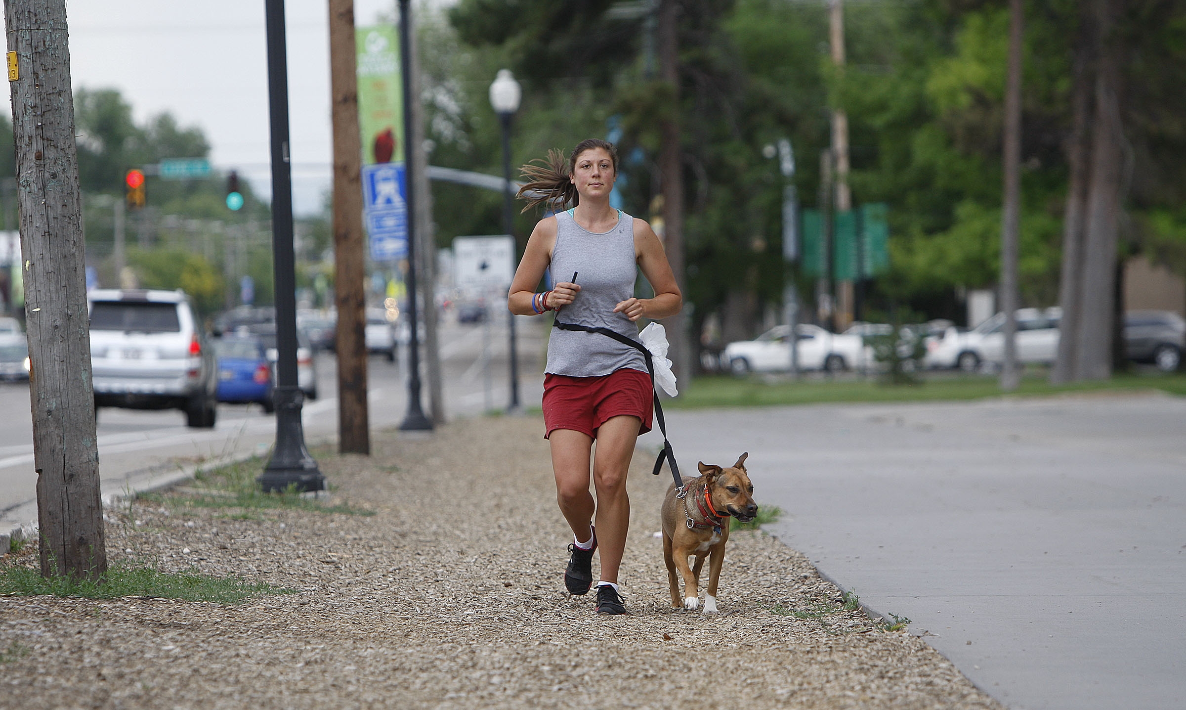 Exercise outdoors during mornings, evenings to avoid bad air, officials say