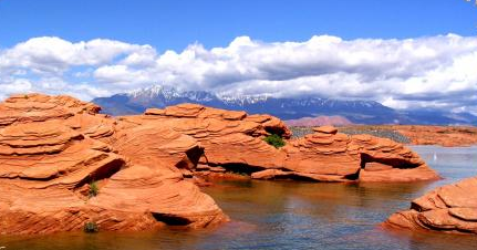 Sand Hollow Resevoir. Photo Credit: stateparks.utah.gov