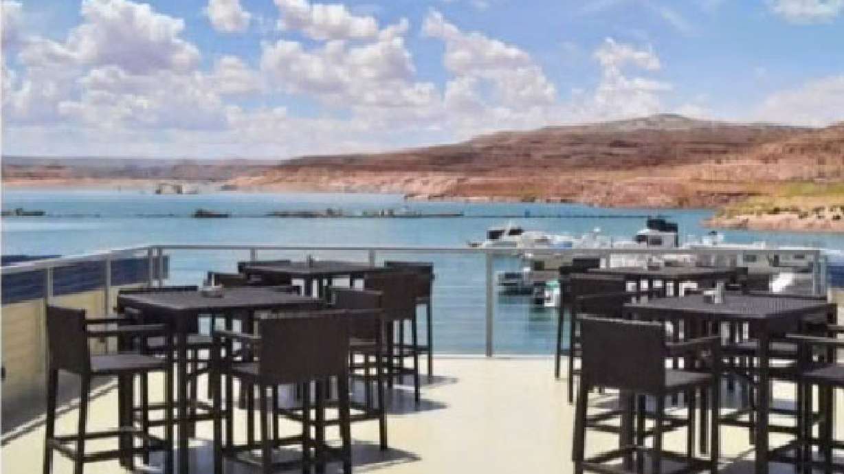 Floating restaurant to open at Lake Powell
