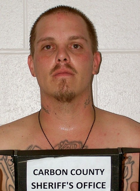 Man facing charges for allegedly threatening to blow up car, kill deputies