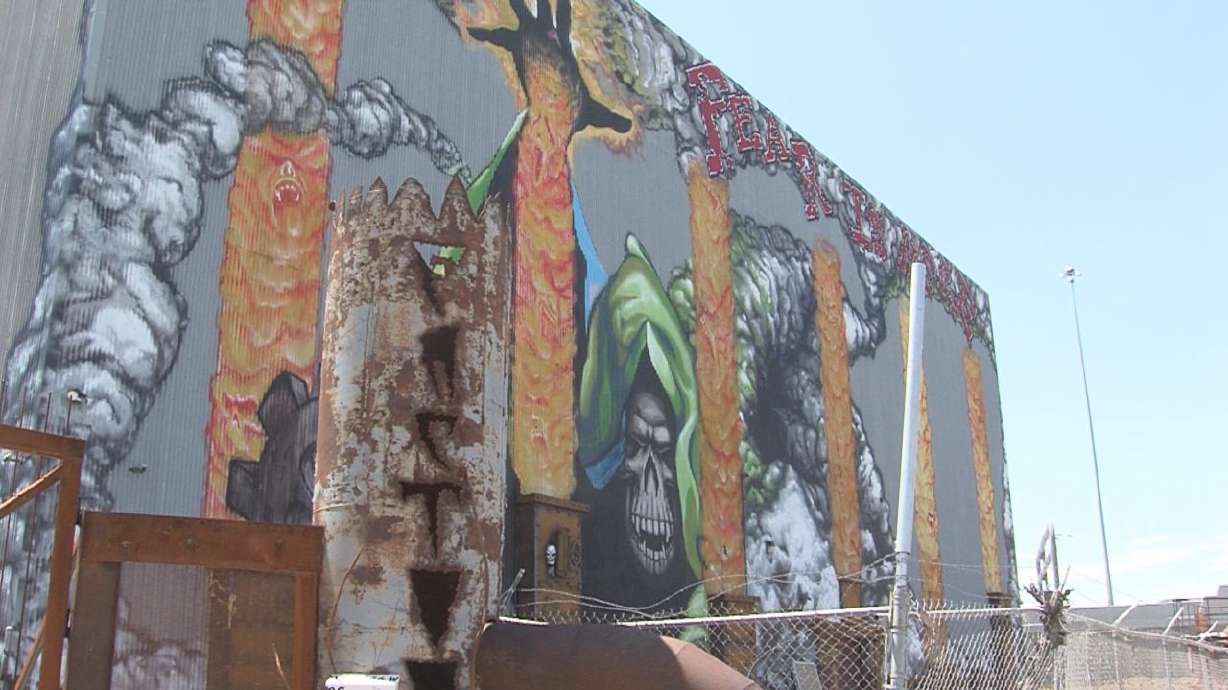 Haunted house enlists mentalist to teach actors how to scare