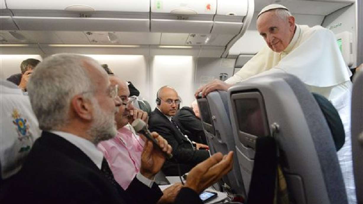 Papa: ¿Quién soy yo para juzgar a sacerdotes gays?