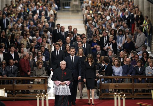 Santiago de Compostela acoge el funeral por las víctimas del accidente 