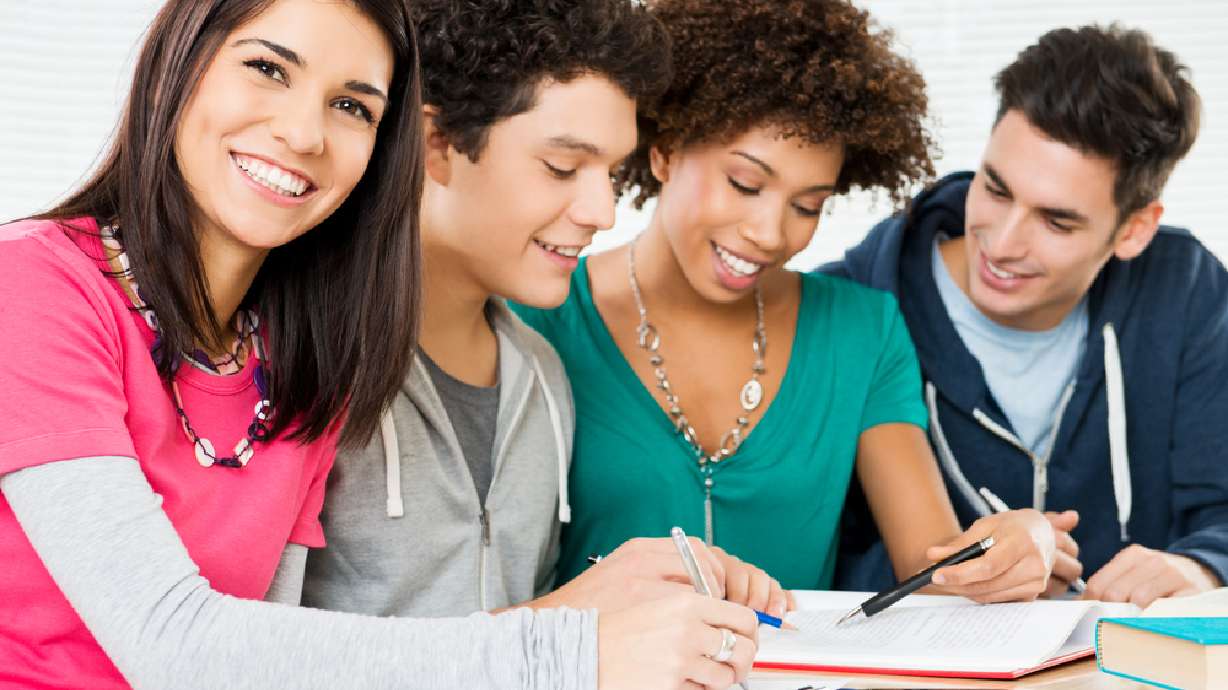 Concurso para recibir becas de estudio