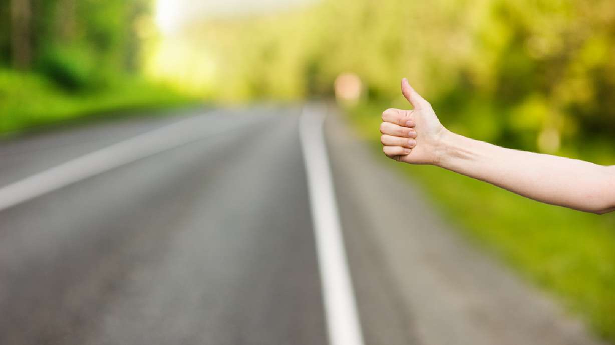 Utah man charged for beating hitchhiker in Nevada