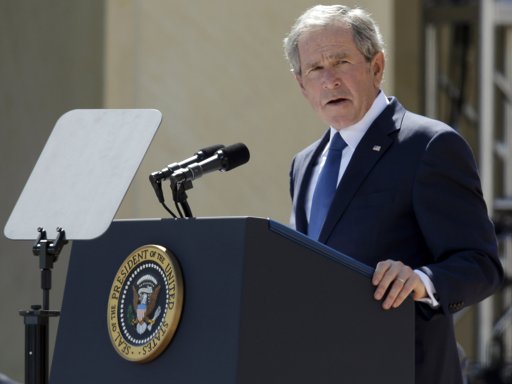 Colocan stent a ex presidente George W. Bush