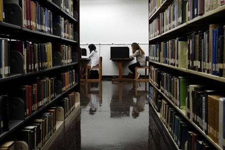 Study challenges 'hookup culture' view of college life