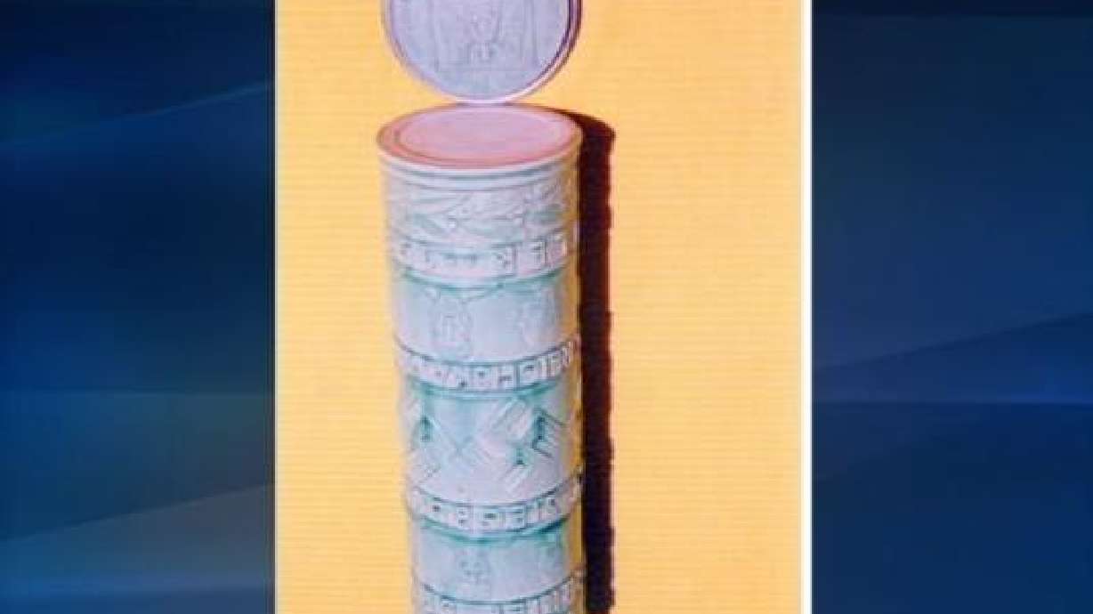 Nazi Vase Surrendered to Authorities After Public Plea