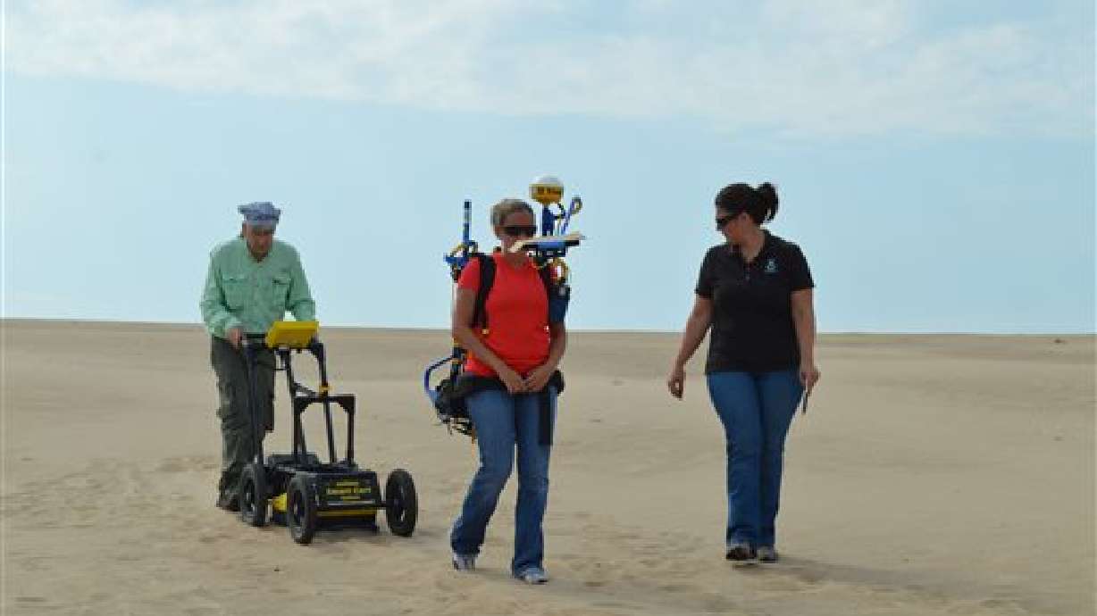 New hole found at Indiana dune that swallowed boy
