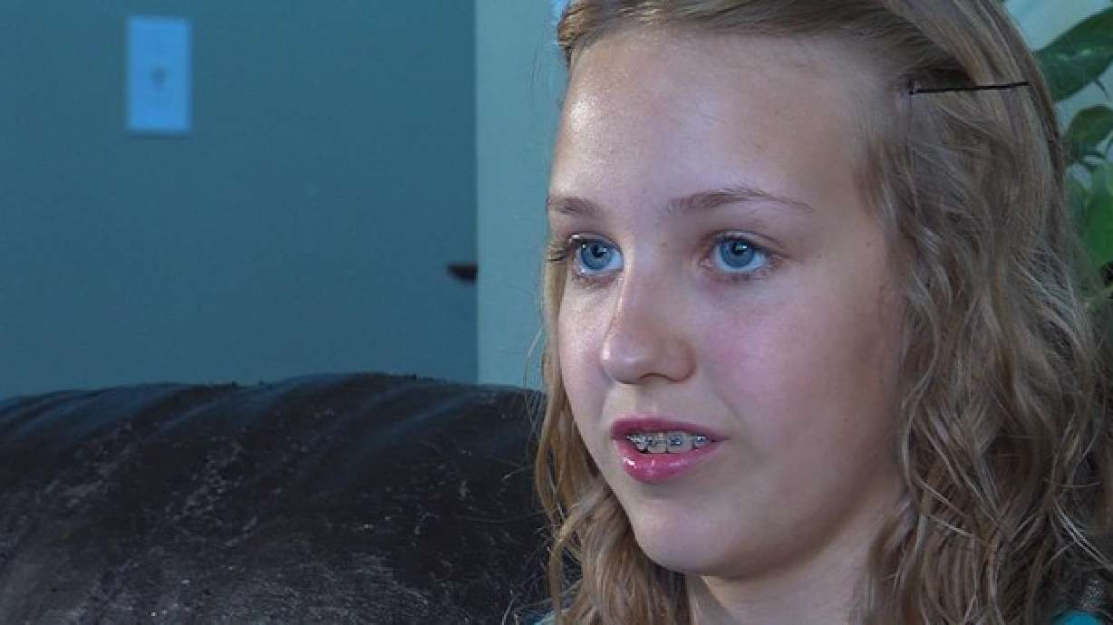 Young girl honors family killed in crash with random acts of kindness