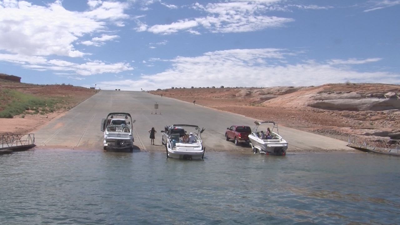 Lake Powell feeling the sting of drought, low water levels