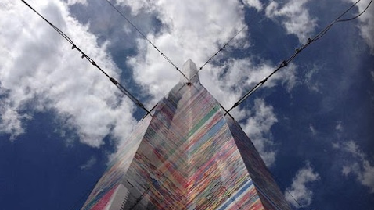 Delaware students build world's tallest Lego tower