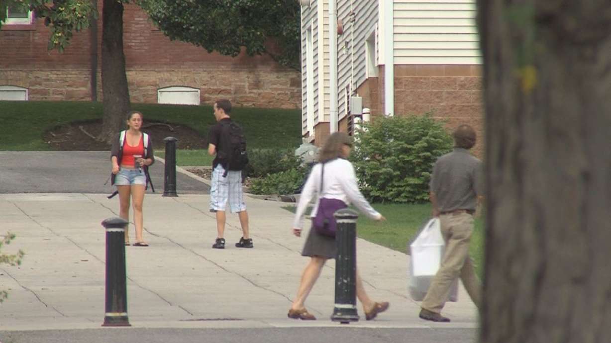 Utahns graduate with lowest debt in nation, study says