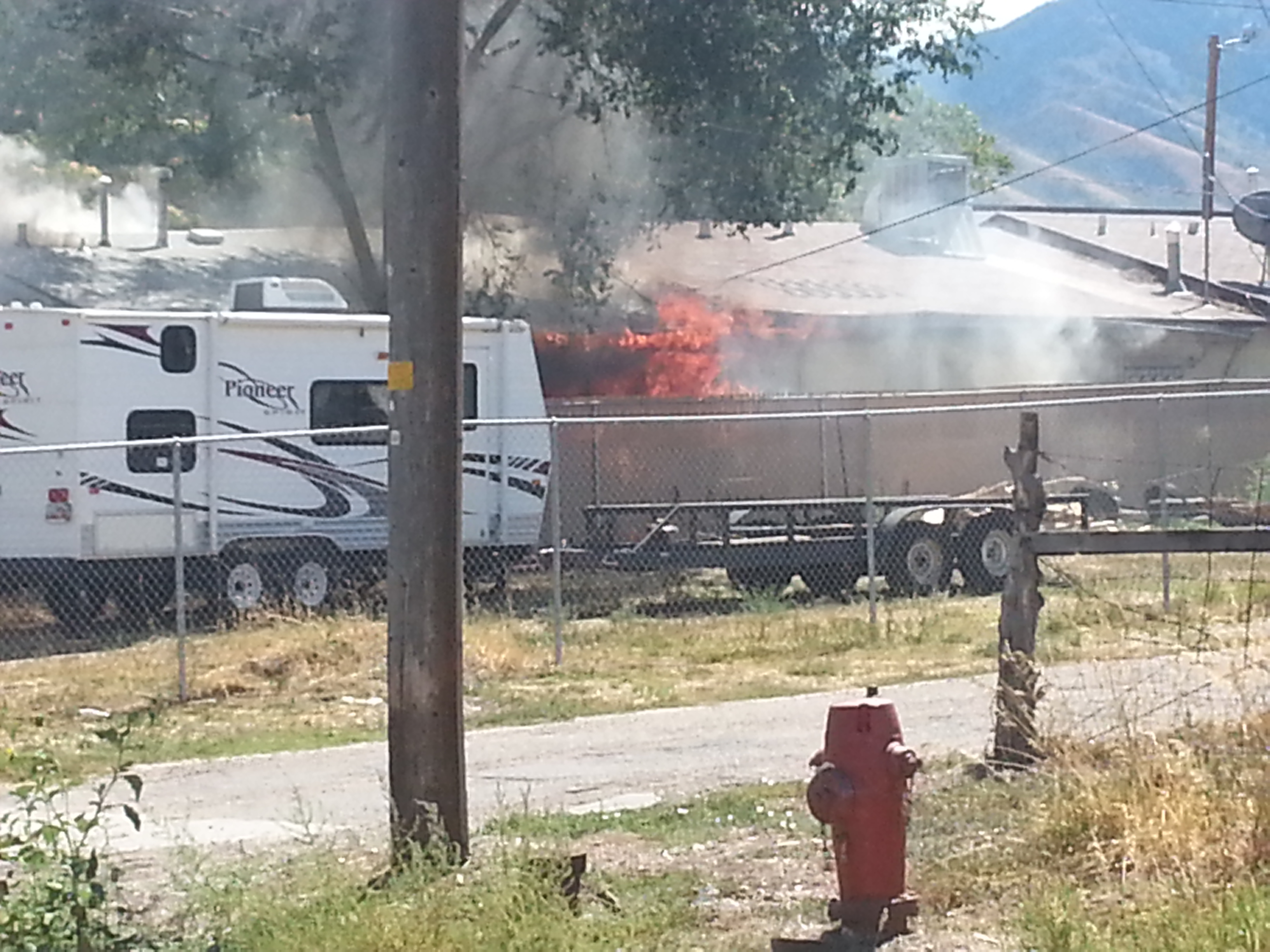 2 families displaced due to Tooele apartment fire