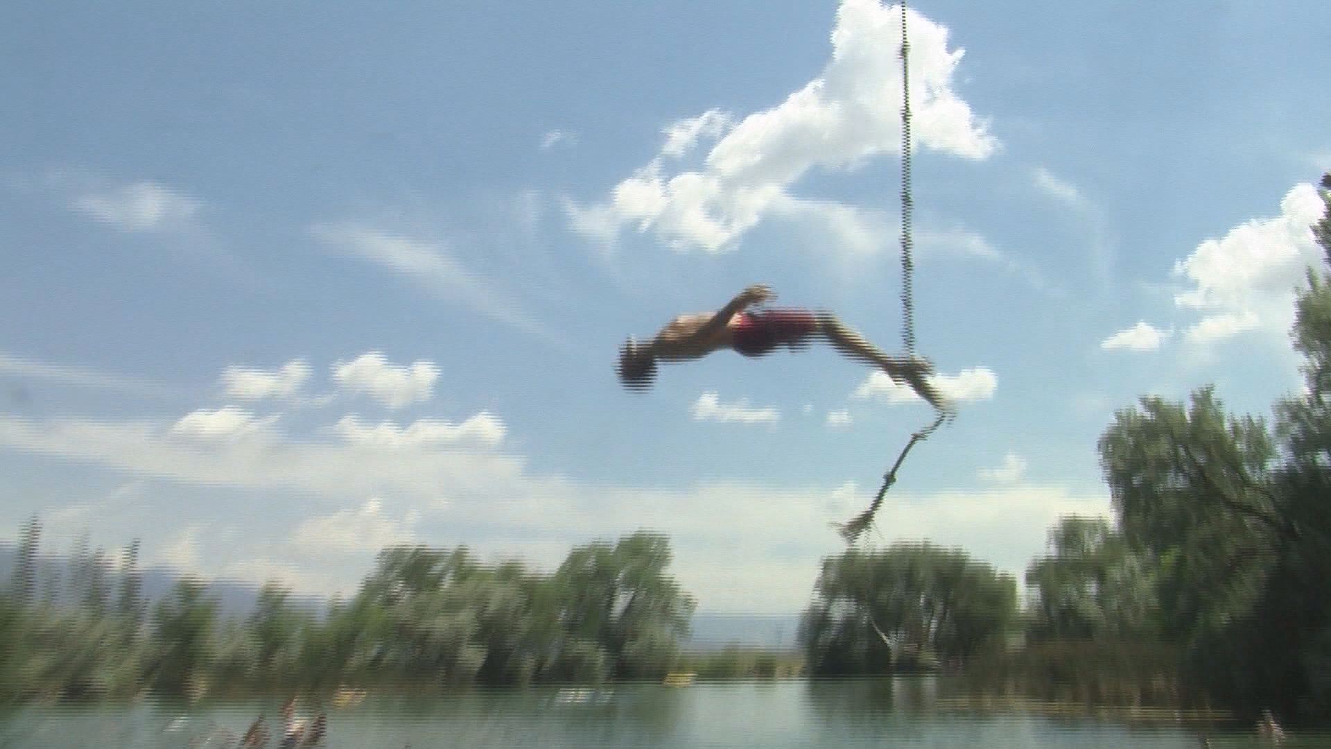 Mona Rope Swings Give Utah Teens End Of Summer Fun Ksl Com