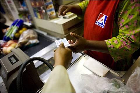 How food stamps keep families in a cycle of poverty