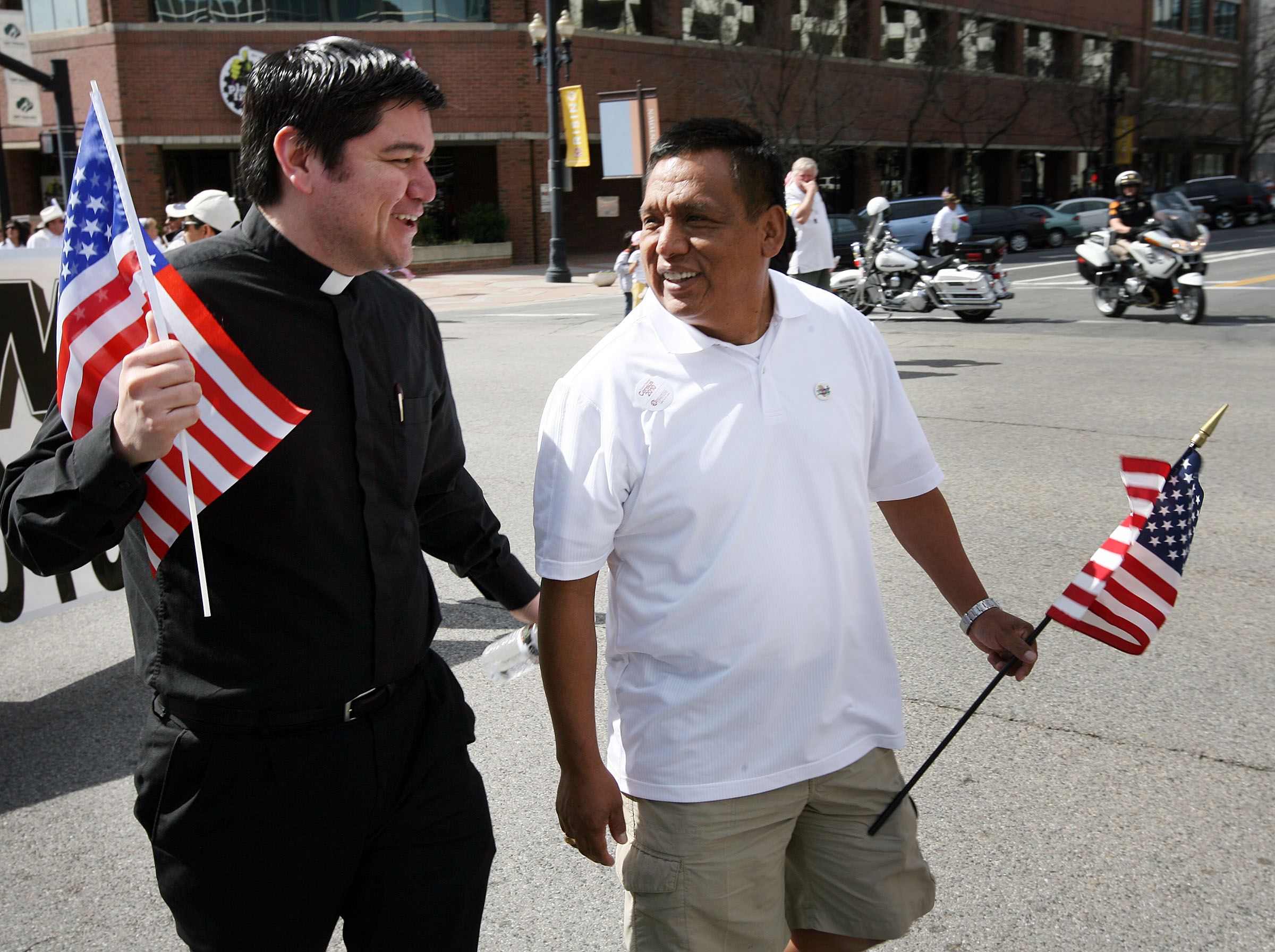 No buscamos trato 'especial' para lograr la ciudadanía, queremos merecerlo