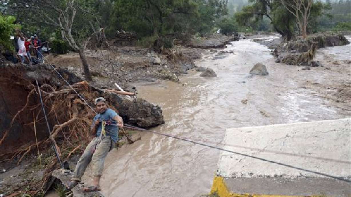 México sin rastro de 58 desaparecidos por tormenta