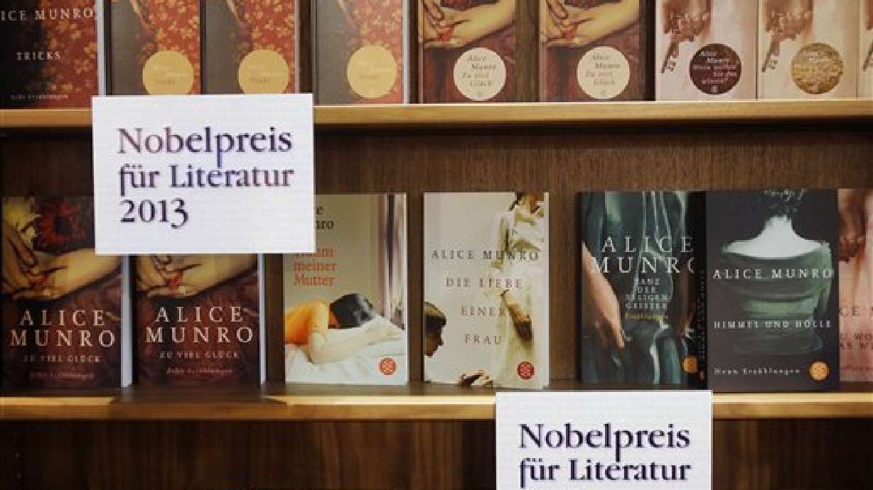 Canadiense, Alice Munro, gana Nobel de literatura