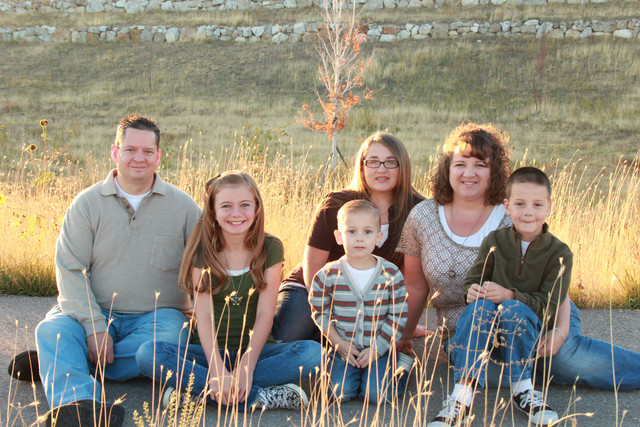 Utah County couple shares love for adoption by hosting conference