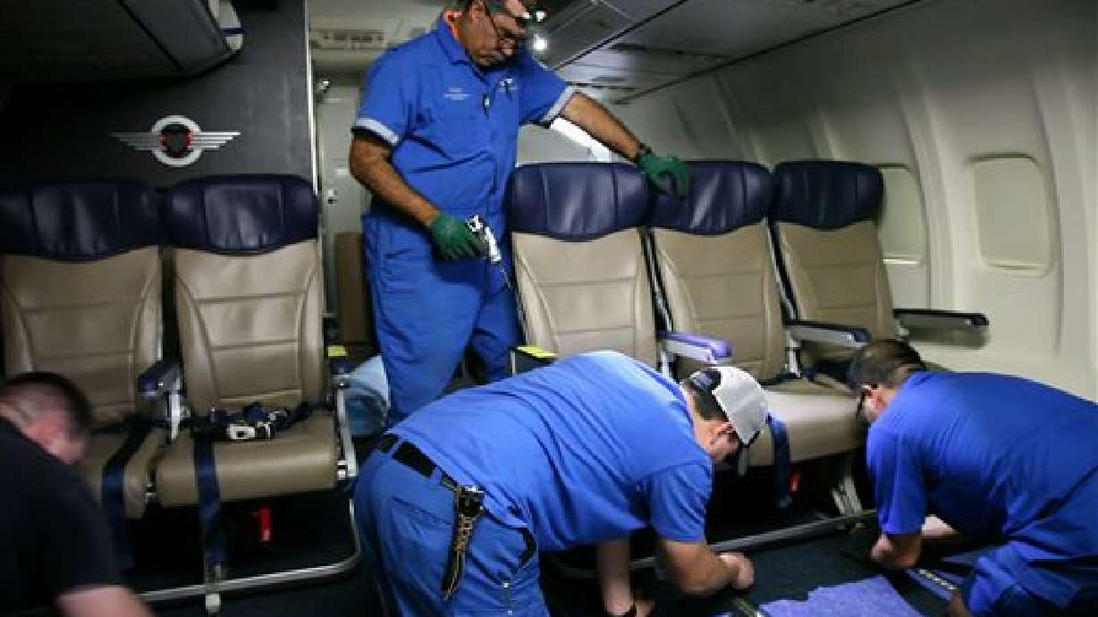 Aviones con más asientos y menos espacio