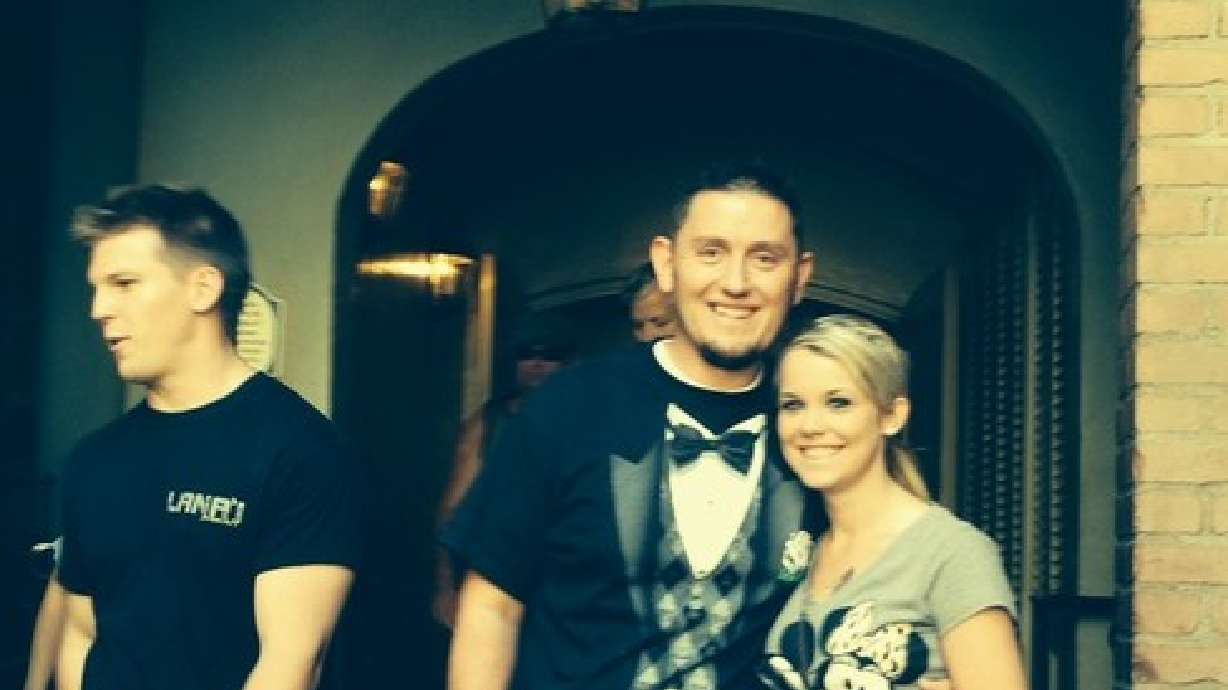 Utah couple secretly weds on Pirates of the Caribbean ride