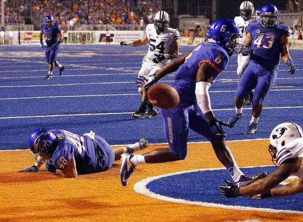 A pass falls incomplete as BYU tries a two point conversion against
Boise State during NCAA football in Boise, Thursday, Sept. 20, 2012.
(Ravell Call, Deseret News)