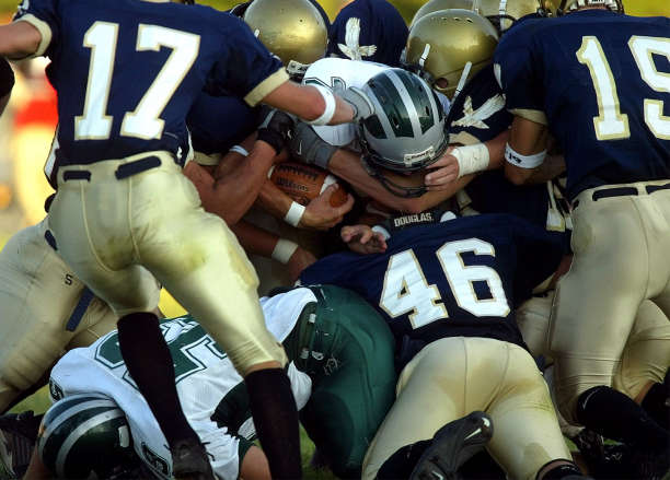 5 of the best traveling trophies in high school football