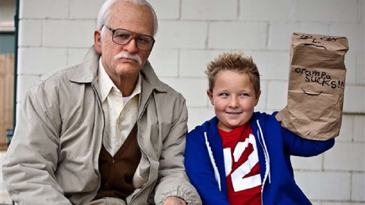 'BAD GRANDPA' quita el primer lugar a la película 'GRAVITY'