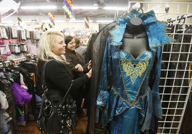 Hough's 'blackface' sparks discussion about appropriate costumes