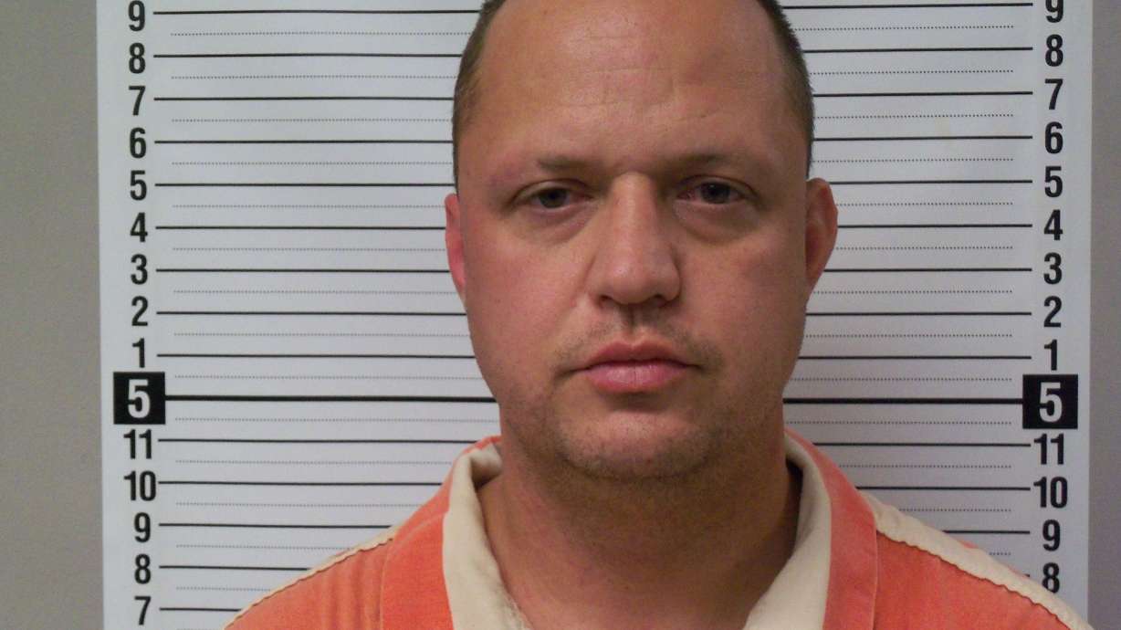 Carbon County sheriff's employee arrested in child sex abuse case