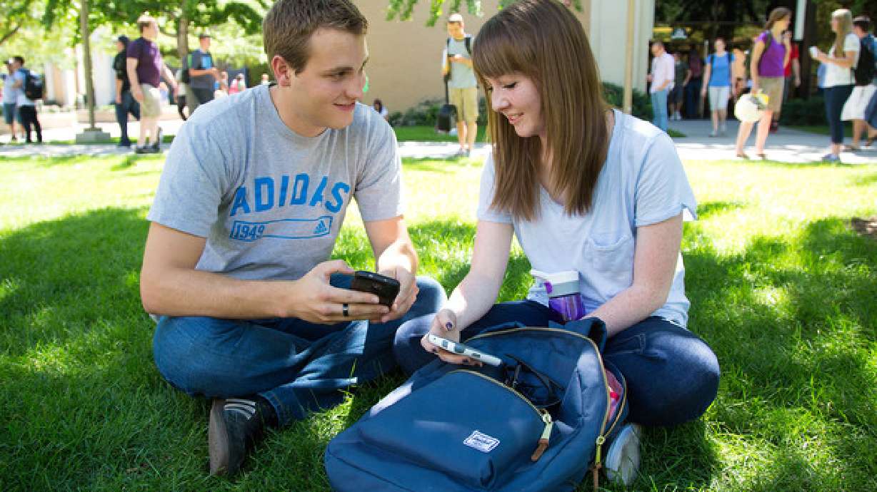 Texting can decrease relationship quality, BYU study says