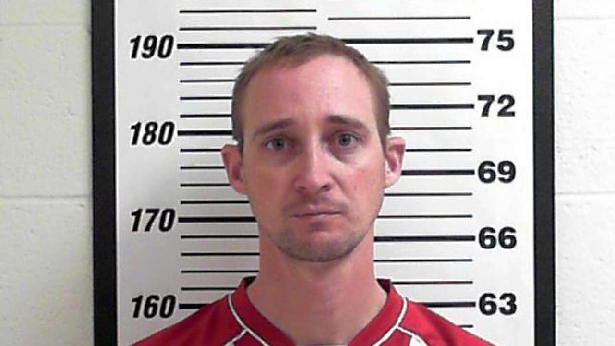 Centerville therapist accused of sex abuse surrenders license