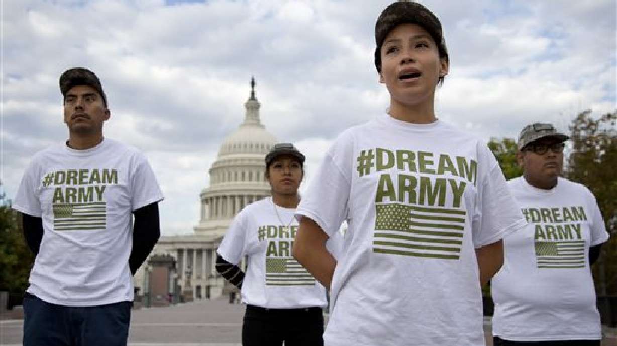 Arrestan 2 dreamers durante protesta Congreso EEUU