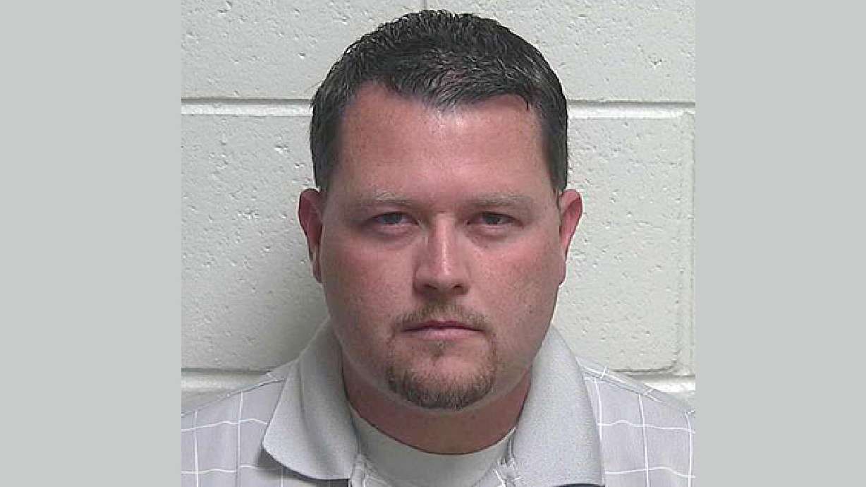 Real estate broker gets 30-day jail sentence for forging termite records