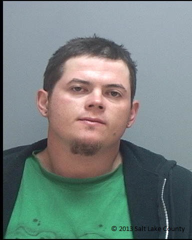 Police catch convicted car thief in stolen vehicle