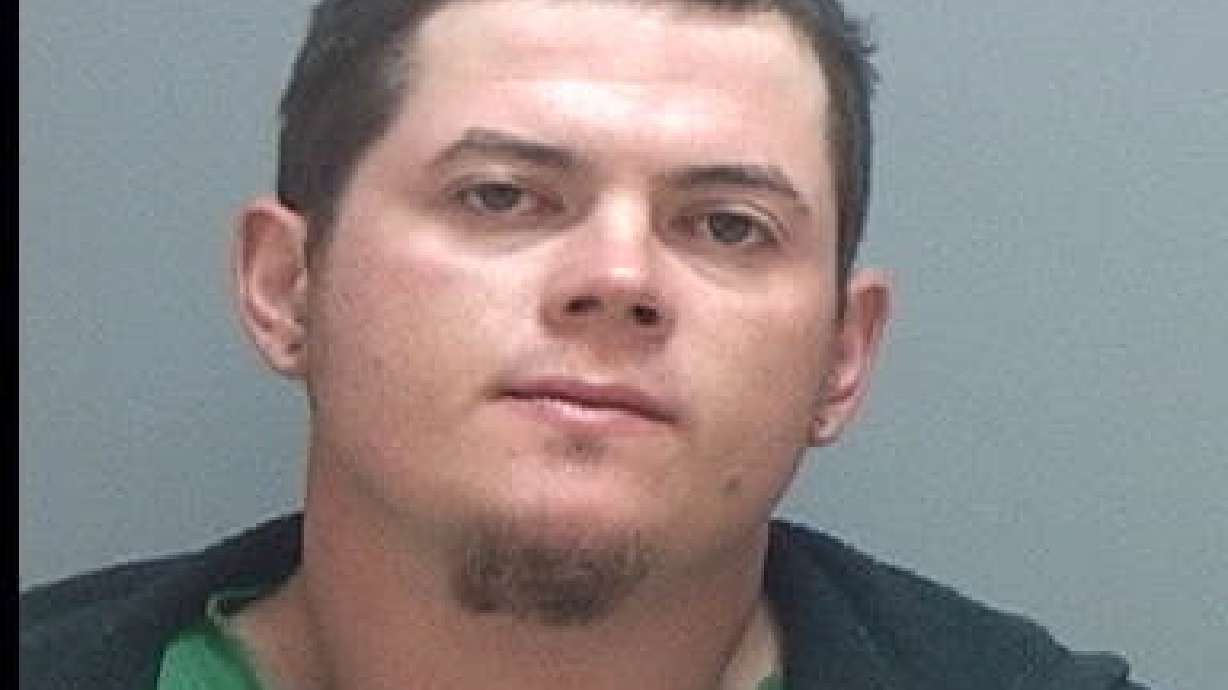 Police catch convicted car thief in stolen vehicle