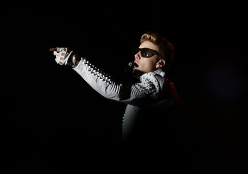 Justin Bieber ahora hace lío en México