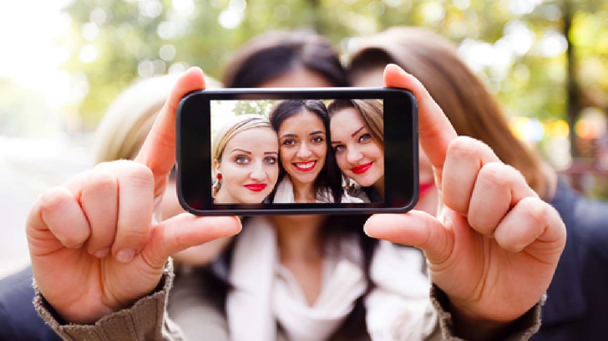 Social media generates 'like' anxiety for teens, study shows