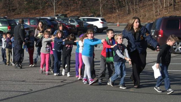 Secrecy shrouds Sandy Hook shooting investigation 
