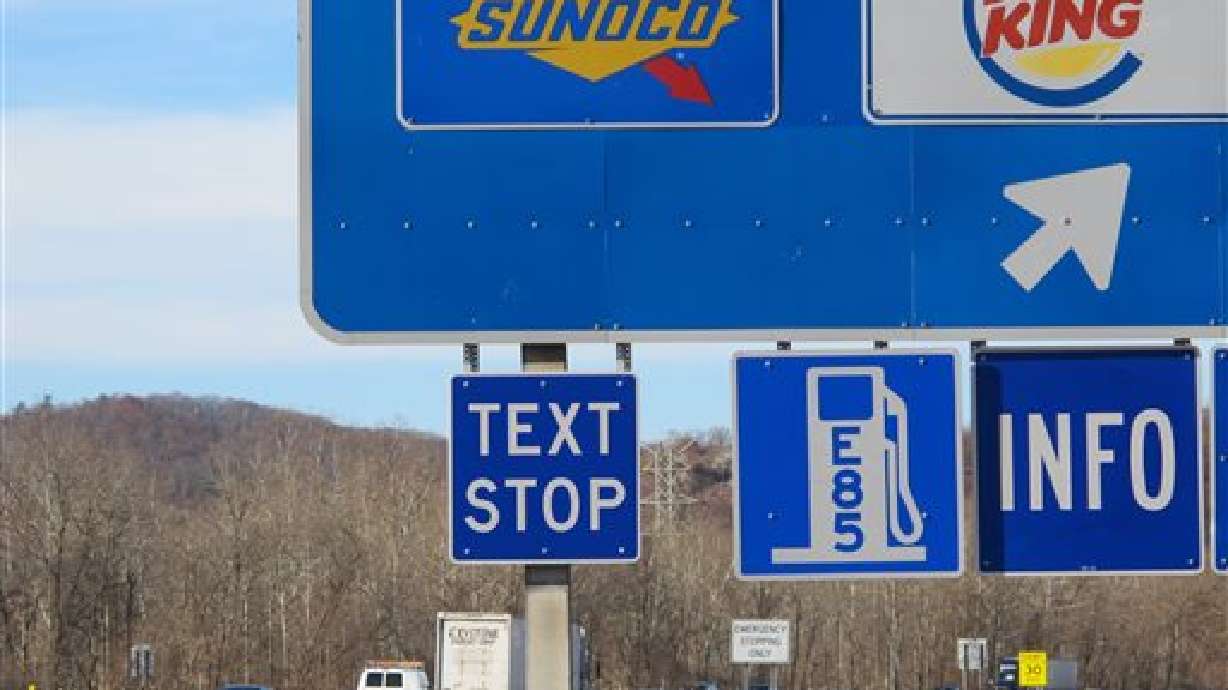 Nueva York: Campaña contra texteo en carreteras