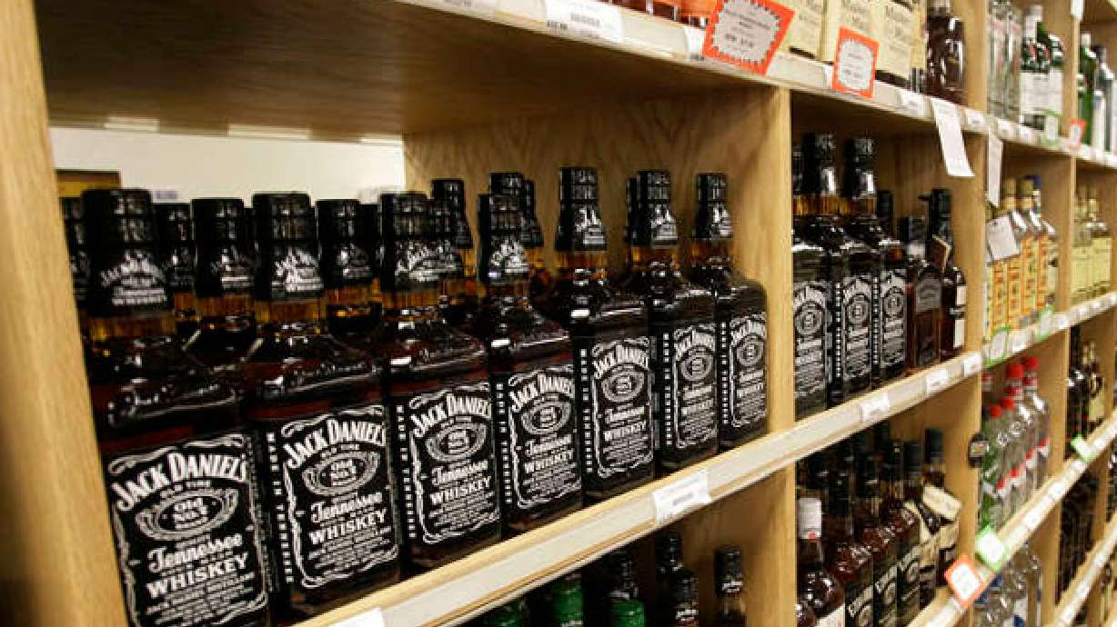 Secret shoppers find concerns at state liquor stores, audit shows