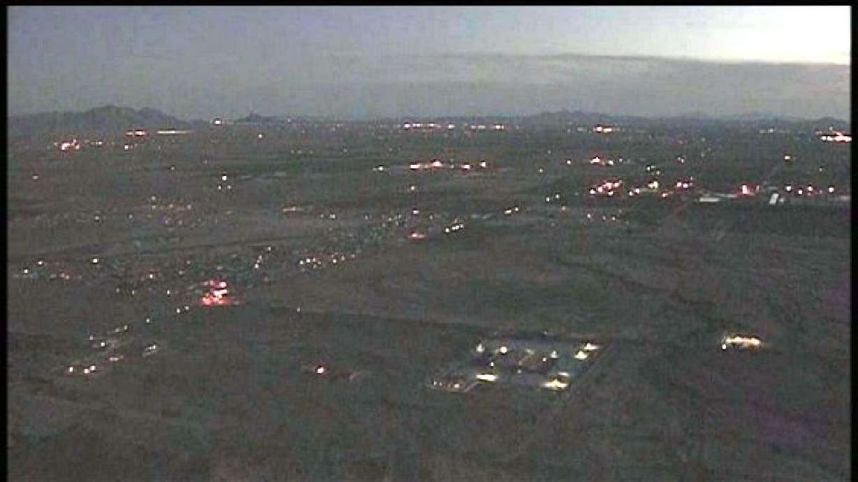 2 skydivers dead after colliding during Ariz. jump