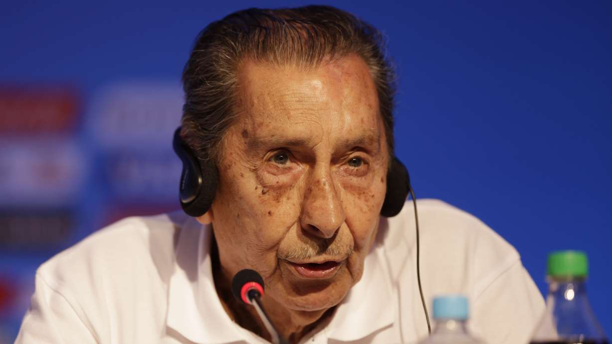 Cada vez mas cerca del Mundial y el favorito de las leyendas es...