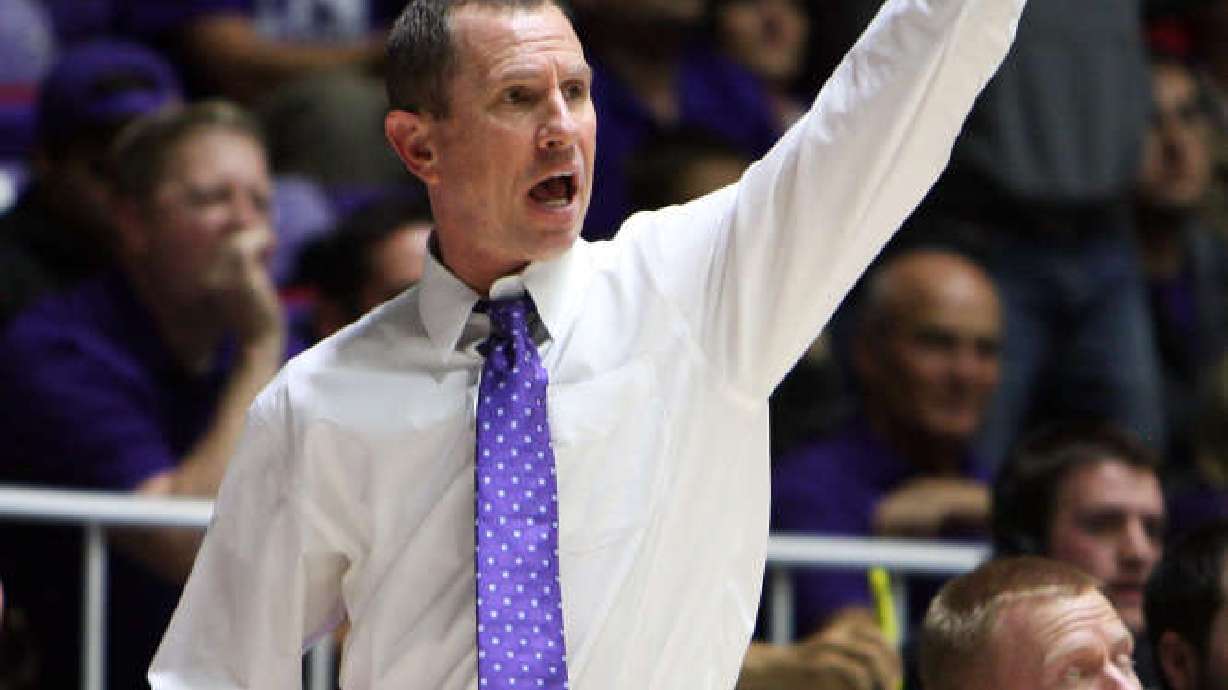 Utah Valley outlasts Weber in duel